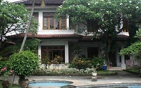 Sari Bali Resort